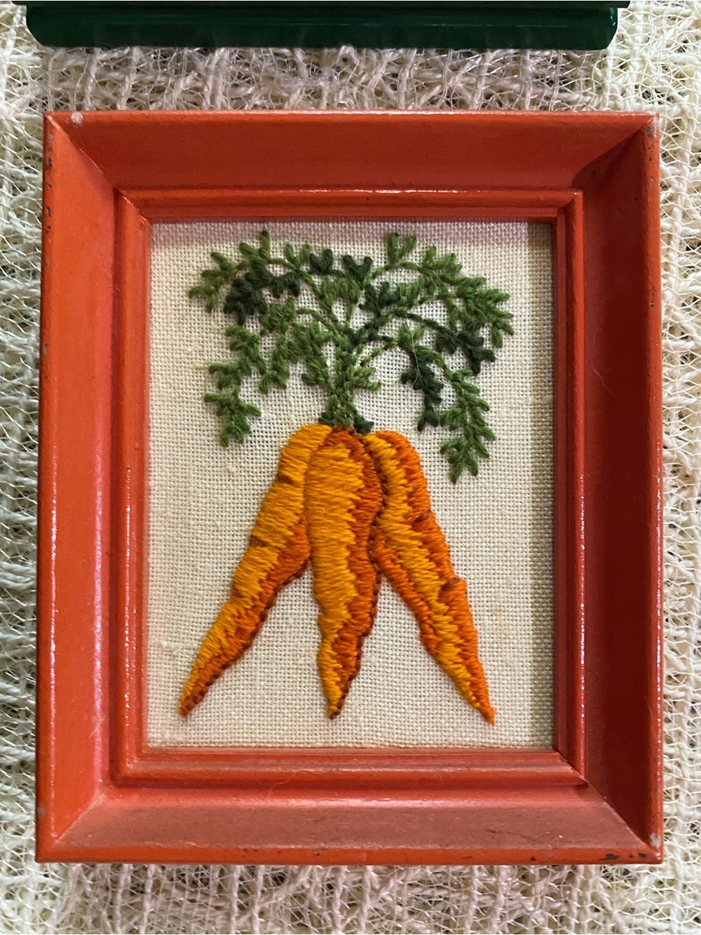 Set of 4 Vintage-Hand Embroidered Vegetable & Fruit Mini Wall Art - - Picture 3 of 6